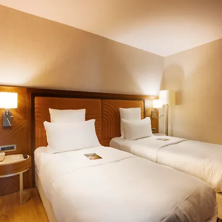 Mercure Bakirkoy מלון 4*
