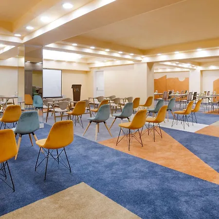 מלון Mercure Bakirkoy